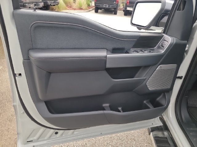 2026 Ford F-150 Lariat 4WD SUPERCREW