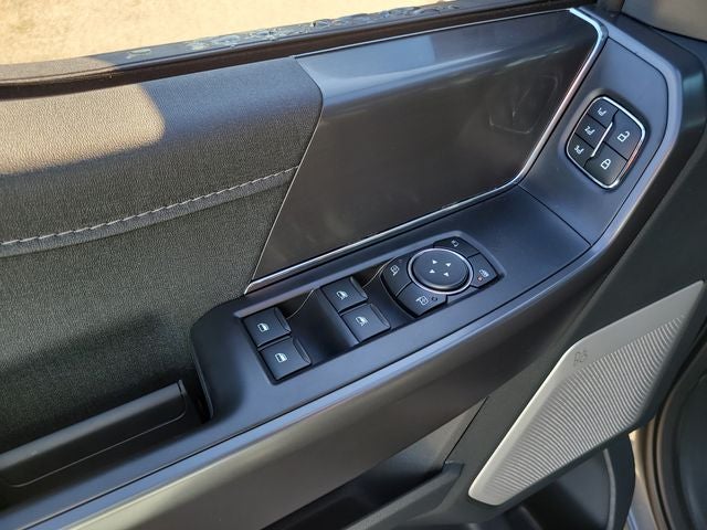 2026 Ford F-150 Lariat 4WD SUPERCREW