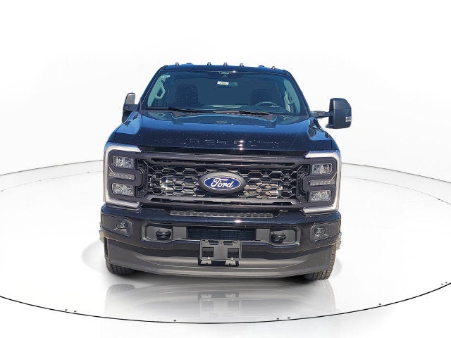 2027 Ford F-350SD XL 4WD REG CAB DRW