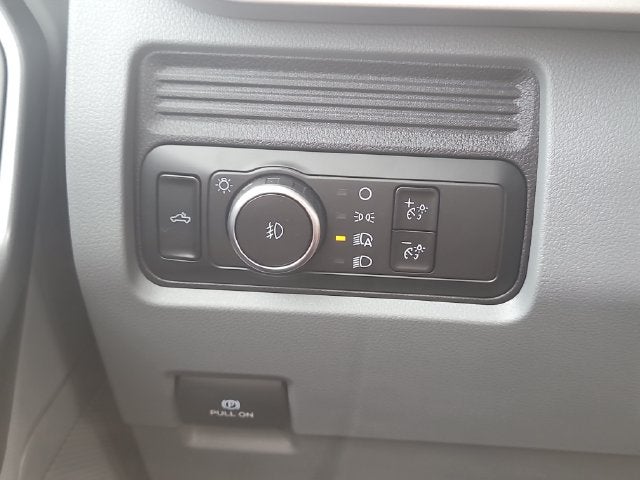 2027 Ford F-350SD XL DRW 4WD REG CAB