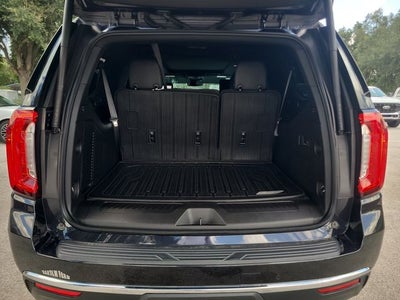 2023 GMC Yukon XL SLT LUXURY PACKAGE