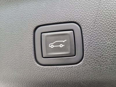 2023 GMC Yukon XL SLT LUXURY PACKAGE