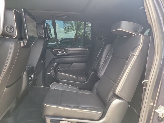 2023 GMC Yukon XL SLT LUXURY PACKAGE