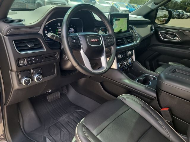 2023 GMC Yukon XL SLT LUXURY PACKAGE