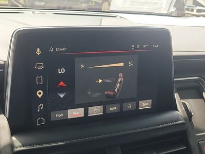 2023 GMC Yukon XL SLT LUXURY PACKAGE