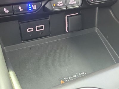 2023 GMC Yukon XL SLT LUXURY PACKAGE