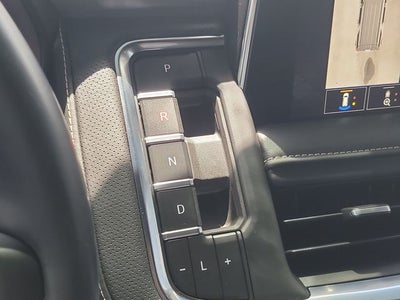 2023 GMC Yukon XL SLT LUXURY PACKAGE