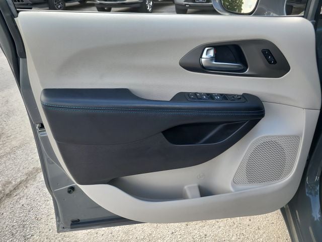 2021 Chrysler Pacifica Touring L 3.6 V6