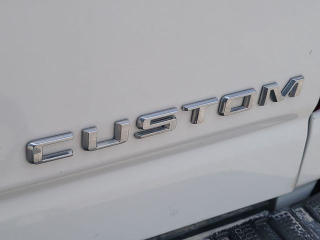 2024 Chevrolet Silverado 2500HD Custom 6.6 V-8