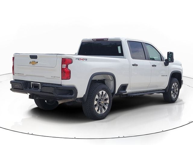 2024 Chevrolet Silverado 2500HD Custom 6.6 V-8