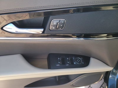 2022 Lincoln Nautilus Standard PREMIUM