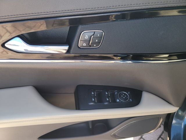 2022 Lincoln Nautilus Standard PREMIUM