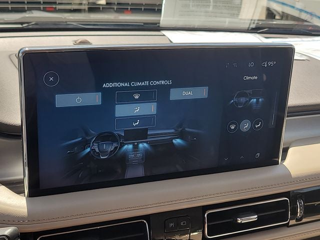 2022 Lincoln Nautilus Standard PREMIUM