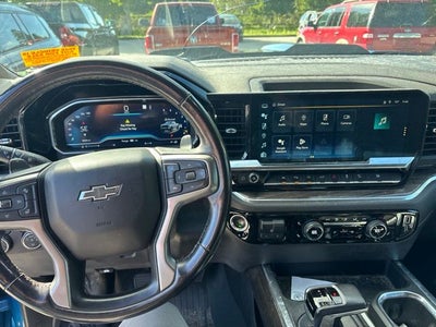 2022 Chevrolet Silverado 1500 LT Trail Boss 5.3 V8