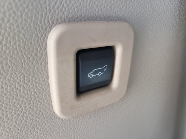 2016 Lincoln Navigator Select
