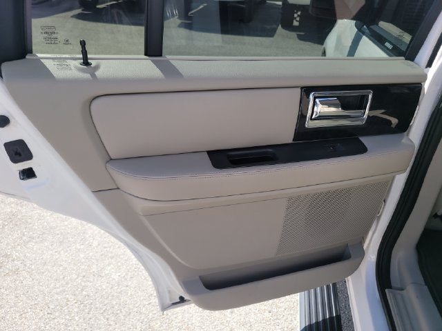 2016 Lincoln Navigator Select