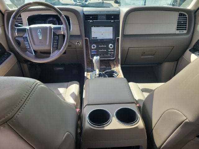 2016 Lincoln Navigator Select
