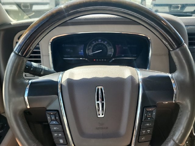 2016 Lincoln Navigator Select