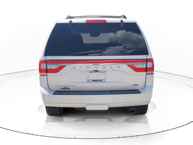 2016 Lincoln Navigator Select