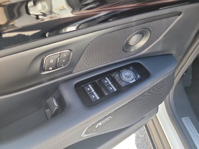 2024 Lincoln Nautilus Premiere JET APPEARANCE