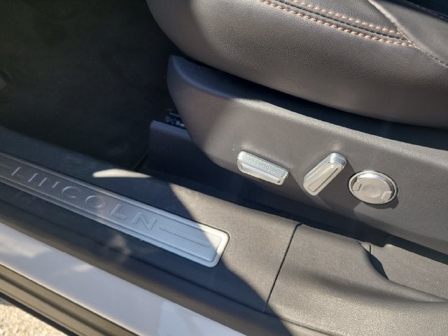 2024 Lincoln Nautilus Premiere JET APPEARANCE