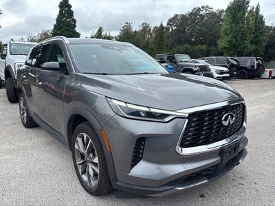 2022 INFINITI QX60 LUXE