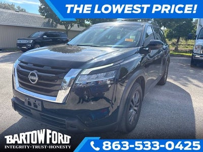 2022 Nissan Pathfinder SV V-6