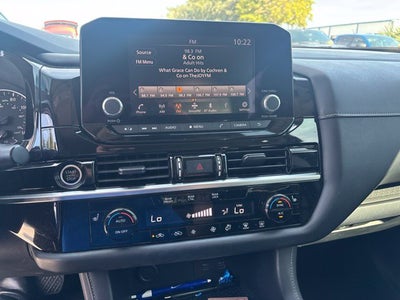 2022 Nissan Pathfinder SV V-6
