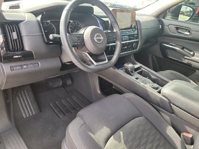 2022 Nissan Pathfinder SV V-6