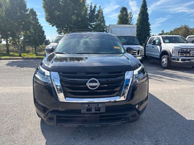 2022 Nissan Pathfinder SV V-6