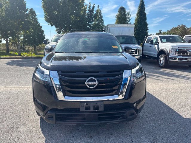 2022 Nissan Pathfinder SV V-6
