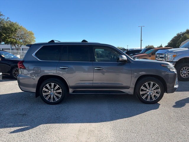2016 Lexus LX 570