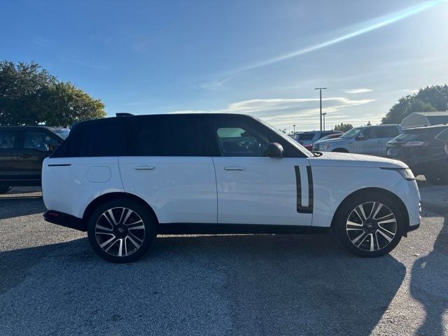 2023 Land Rover Range Rover SE 4.4 V8 TURBO