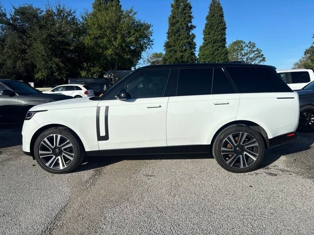 2023 Land Rover Range Rover SE 4.4 V8 TURBO
