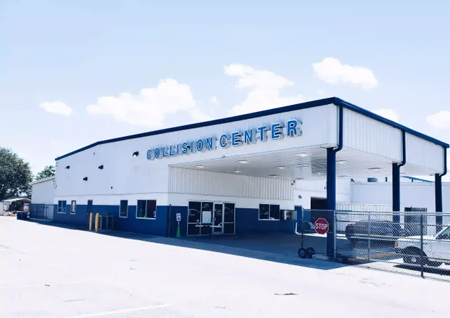 collision center photo