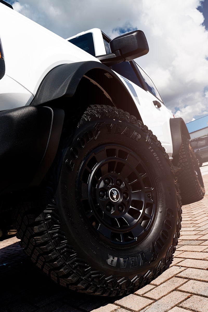 2024 Ford Bronco Black Diamond exterior